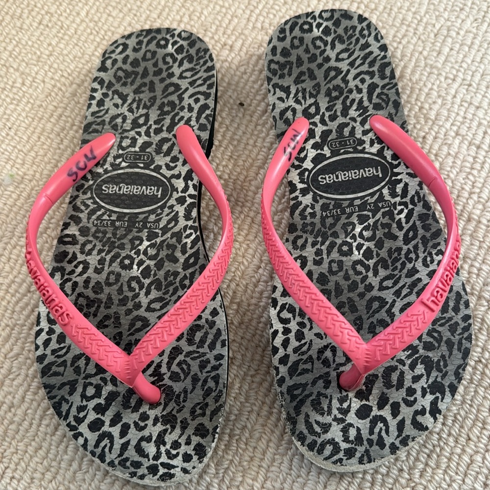 Havaiannas - pink and leopard